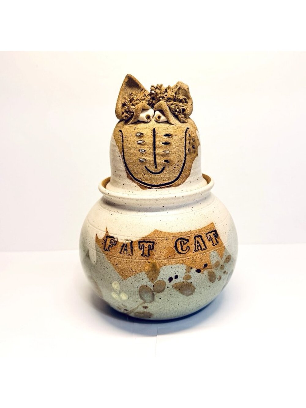 Jeff Chang Art Pottery Hawaii Fat Cat Jar 1984 READ